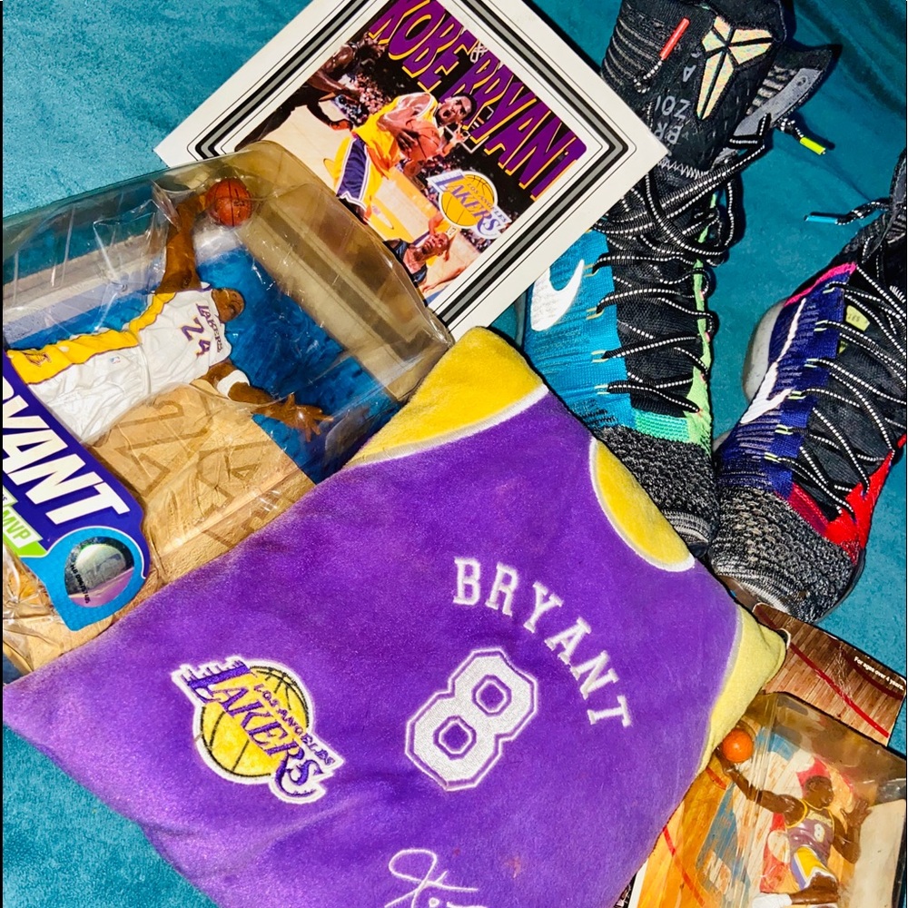 Kobe Bryant Memorabilia RIP #8 #24